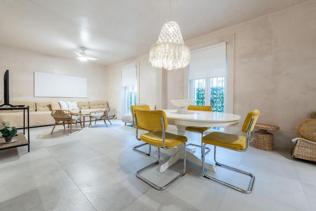 Appartement Exclusivo Bajo Frente Al Mar - Playa La Caleta à Málaga Extérieur photo