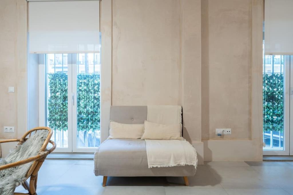 Appartement Exclusivo Bajo Frente Al Mar - Playa La Caleta à Málaga Extérieur photo
