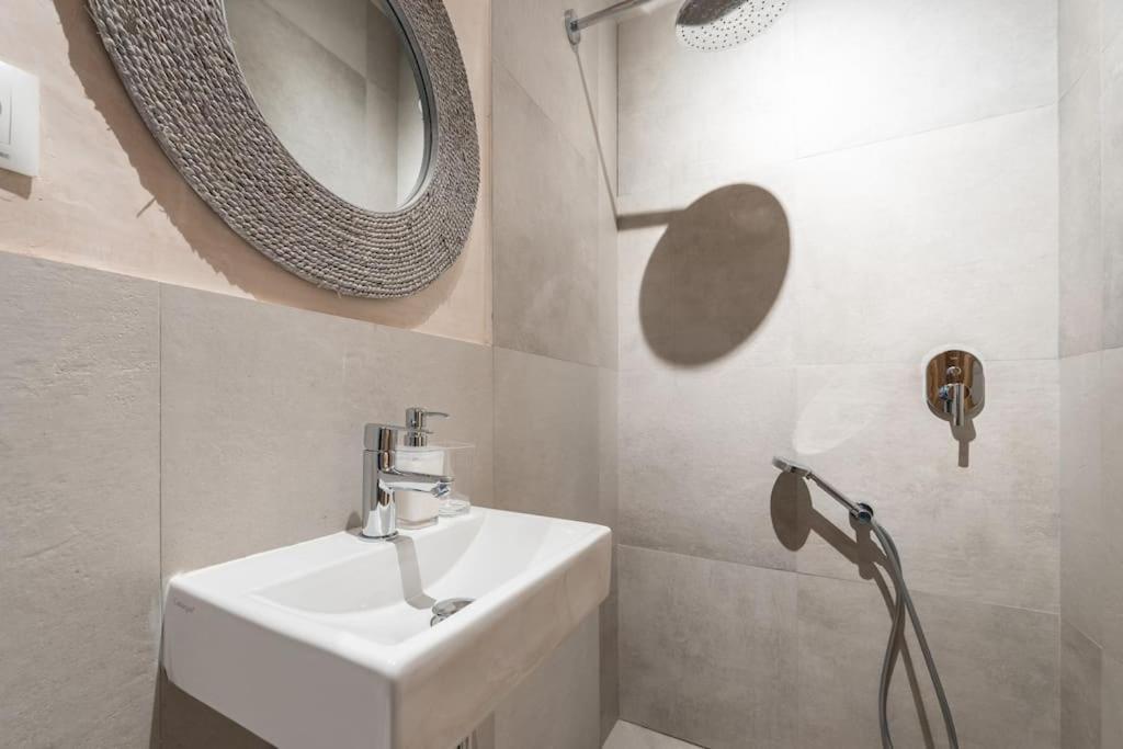 Appartement Exclusivo Bajo Frente Al Mar - Playa La Caleta à Málaga Extérieur photo