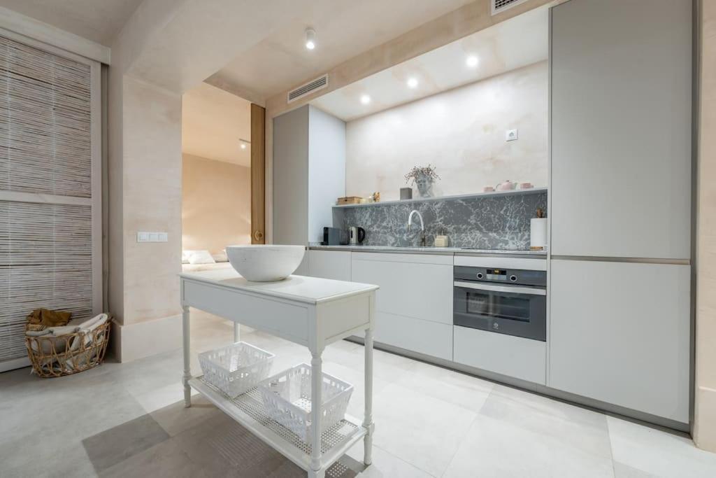 Appartement Exclusivo Bajo Frente Al Mar - Playa La Caleta à Málaga Extérieur photo