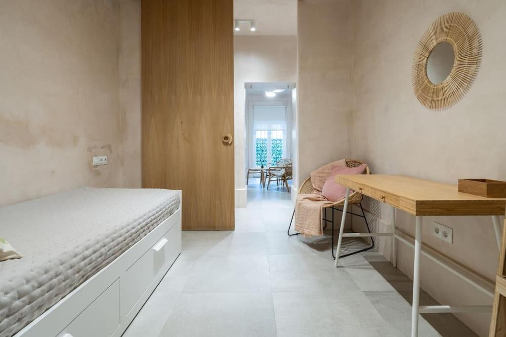 Appartement Exclusivo Bajo Frente Al Mar - Playa La Caleta à Málaga Extérieur photo