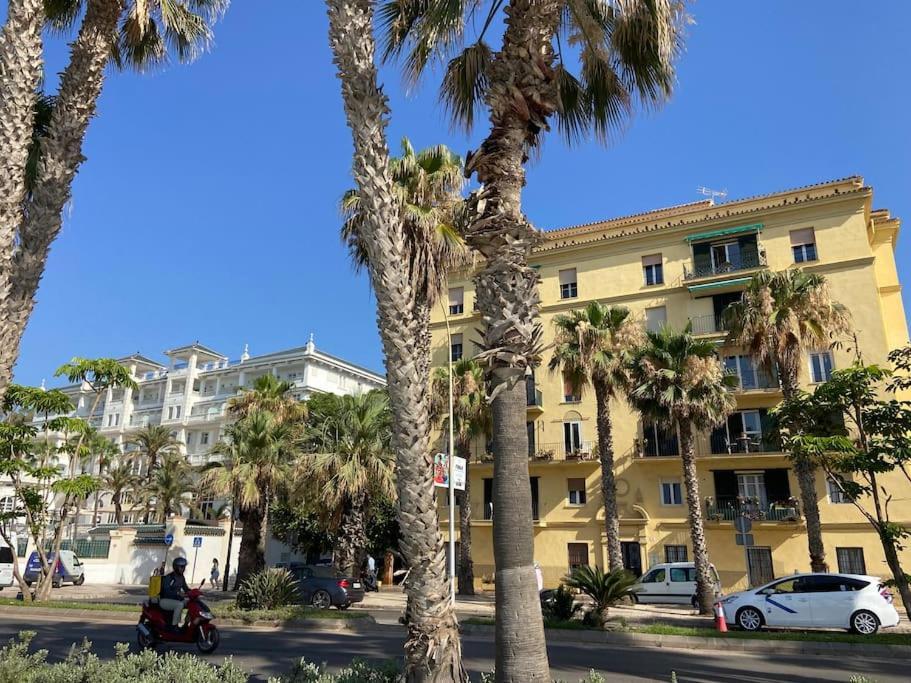 Appartement Exclusivo Bajo Frente Al Mar - Playa La Caleta à Málaga Extérieur photo