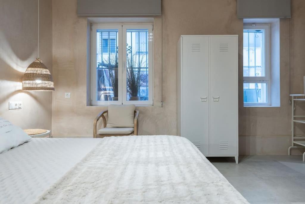 Appartement Exclusivo Bajo Frente Al Mar - Playa La Caleta à Málaga Extérieur photo